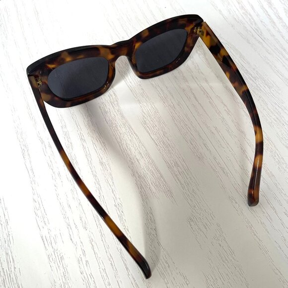 Mango Retro Chic Cat Eye Tortoise Shell Sunglasses Minimalist Mobwife - Picture 4 of 5